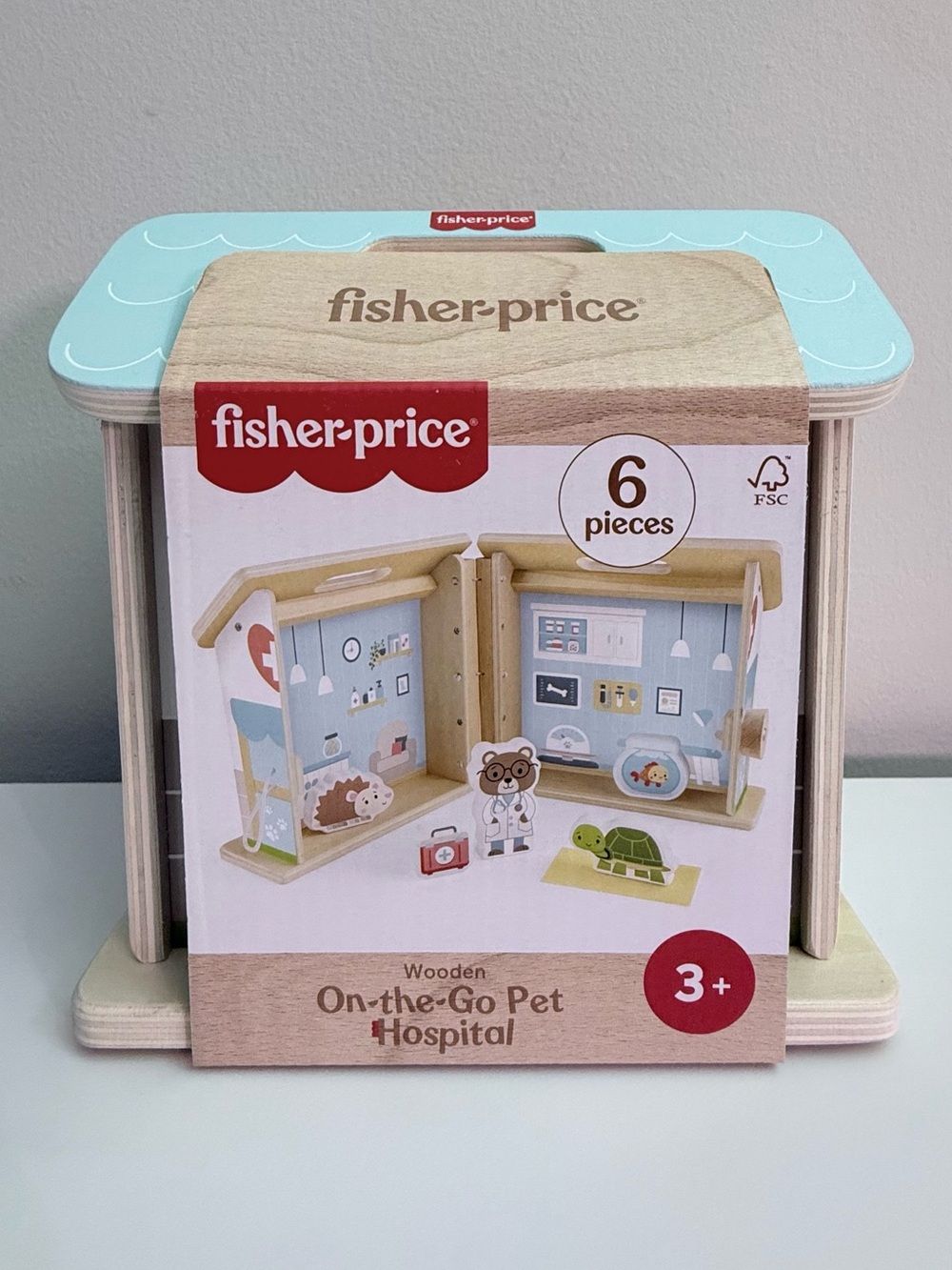 BRAND NEW Fisher-Price Wooden On-the-Go Pet Hospital Doctor Kit 6 Pieces Ages 3+